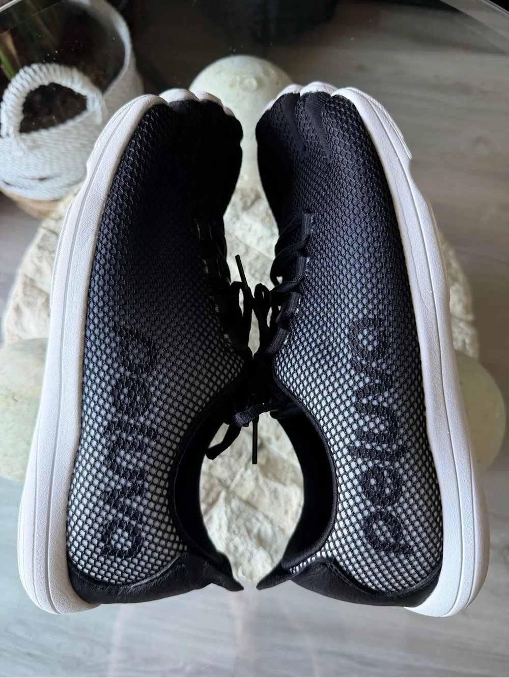 Peluva Strand Sport Mesh Men’s 10.5 Black White Five Toe Zero Drop Shoes